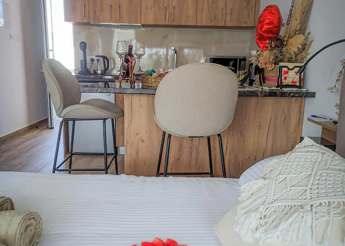 Apartment Bohemian Rhapsody *