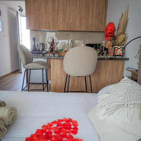 Apartment Bohemian Rhapsody *